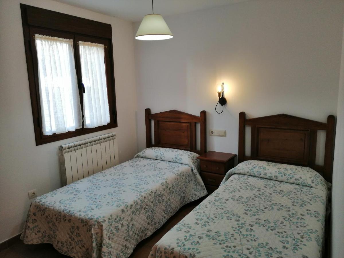Apartamentos Mobison Salinas de Bielsa Exteriör bild