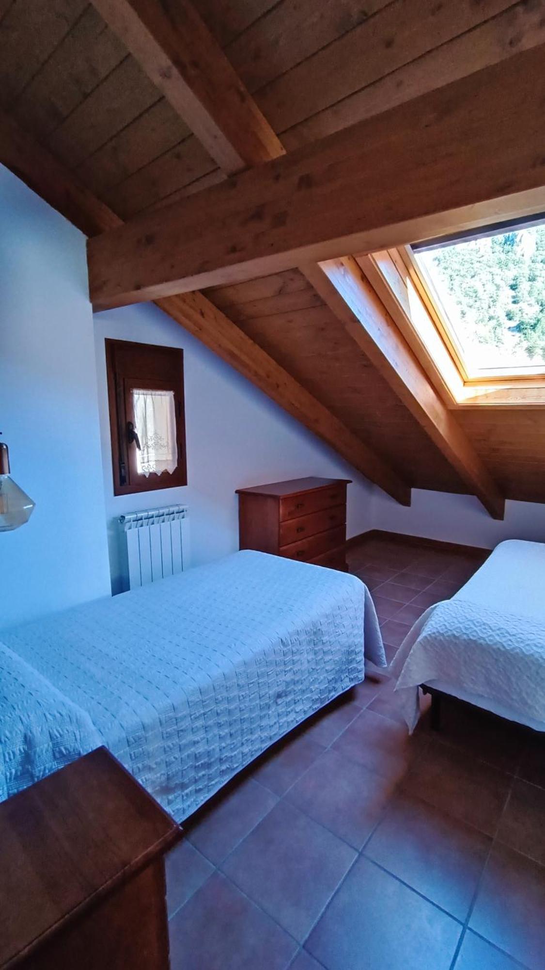 Apartamentos Mobison Salinas de Bielsa Exteriör bild