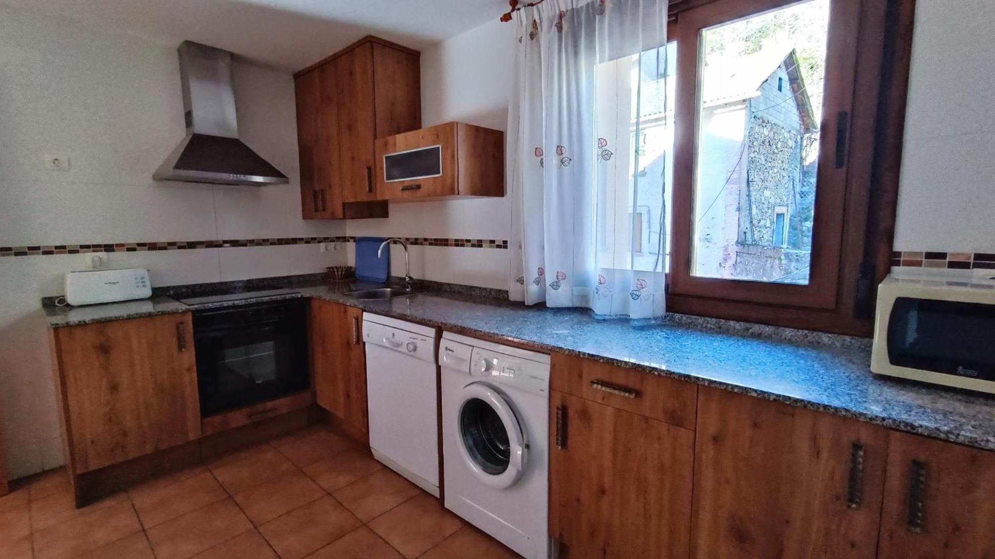 Apartamentos Mobison Salinas de Bielsa Exteriör bild