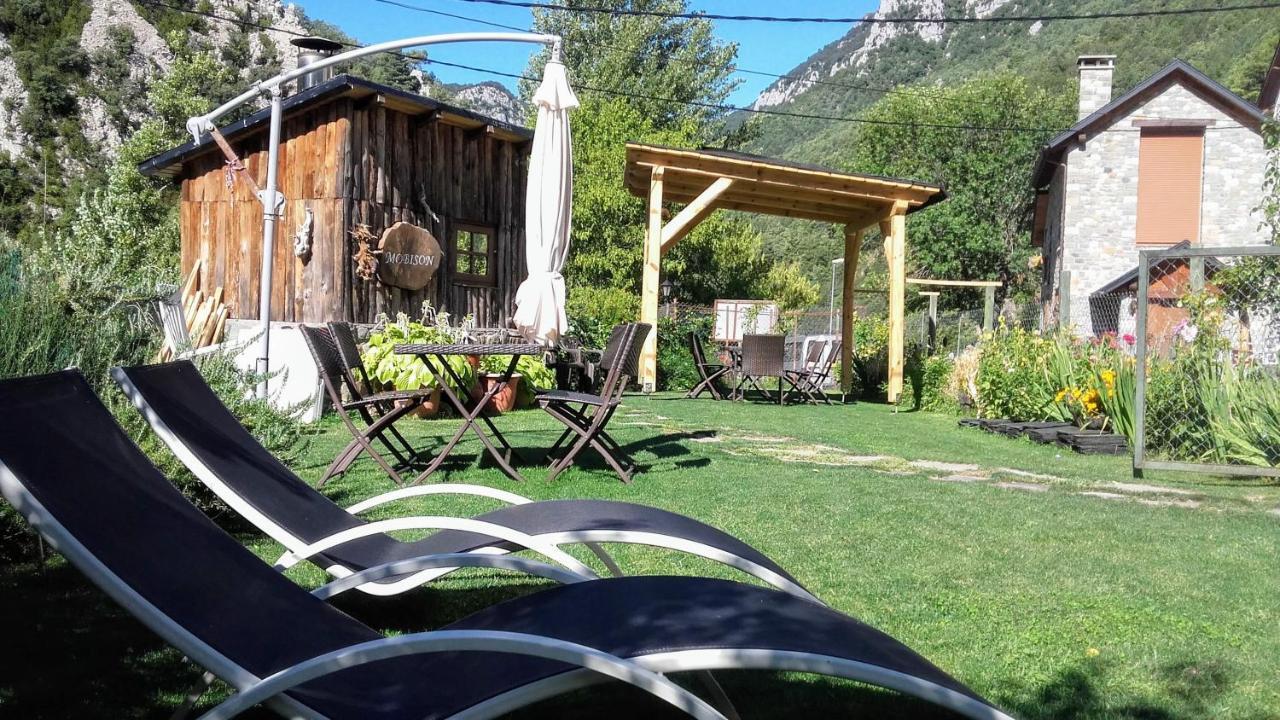 Apartamentos Mobison Salinas de Bielsa Exteriör bild