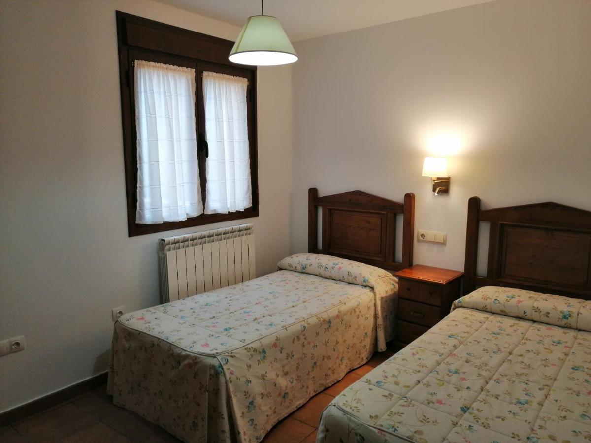 Apartamentos Mobison Salinas de Bielsa Exteriör bild